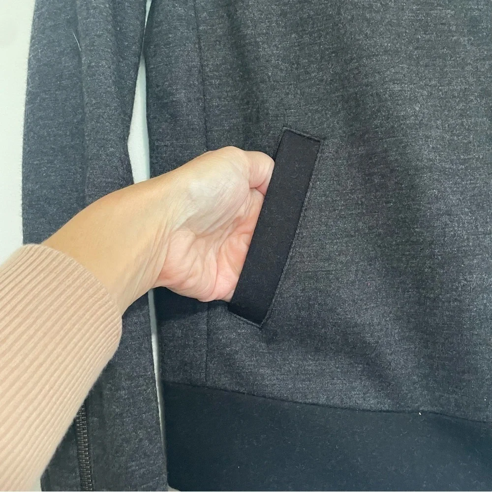 J.Crew Black Gray Wool Blend Offset Zipper Size 0